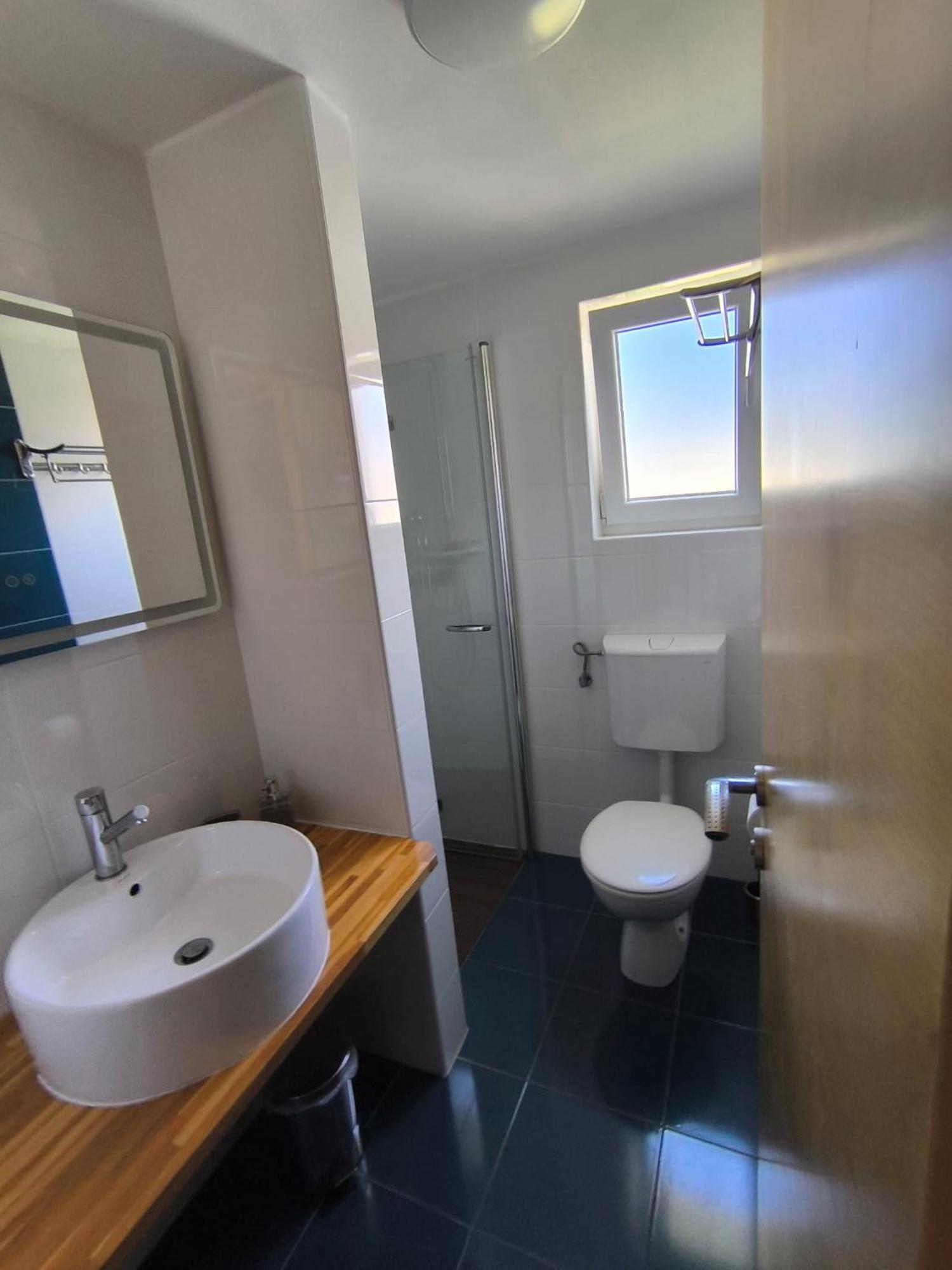 Apartments Pongrac Cres Εξωτερικό φωτογραφία