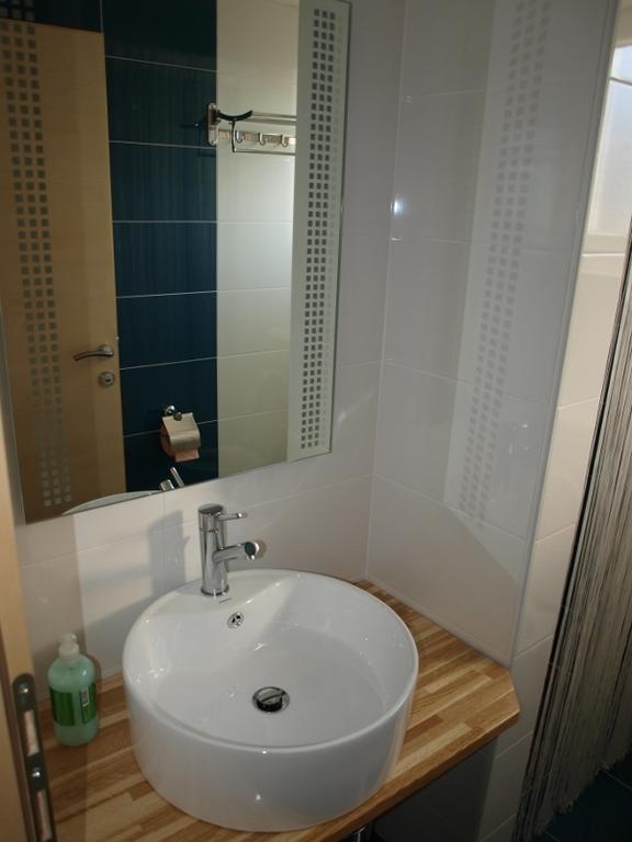 Apartments Pongrac Cres Δωμάτιο φωτογραφία